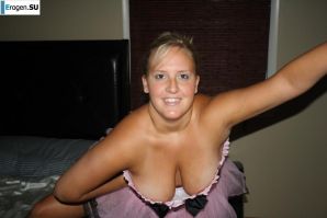 The donut girl and her personal photos. Thumb 34