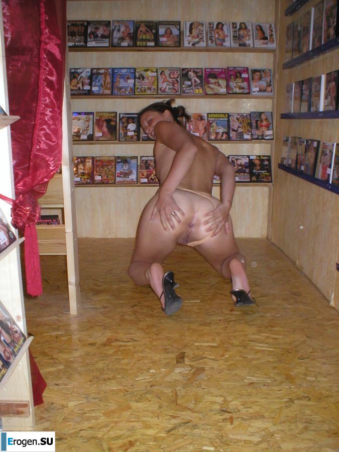 In a sex shop. Part 3. Slide 35