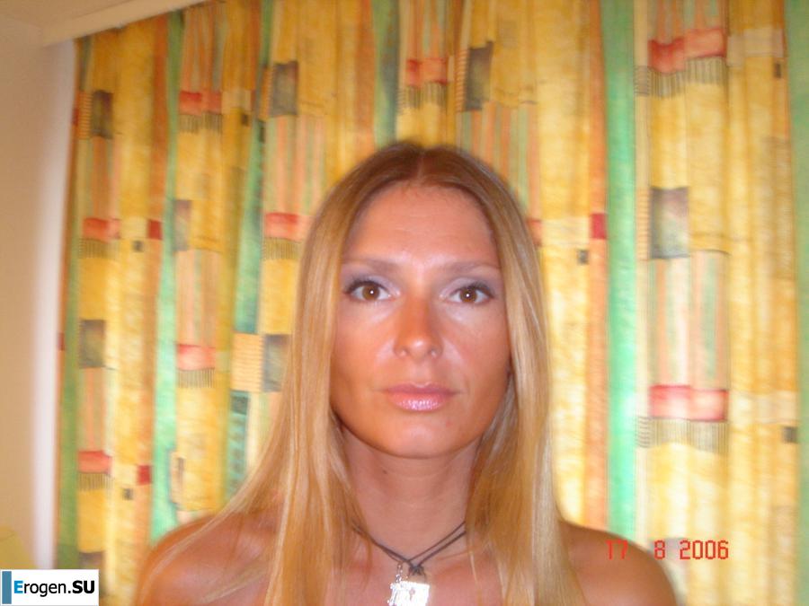 Beauty from Italy and all her personal photos. Part 4. Slide 16