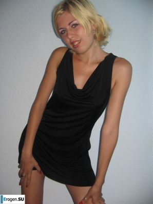 Blonde Czech woman poses for her friend. Thumb 30