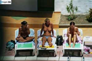 Girls sunbathe topless near the pool. Part 2. Thumb 35