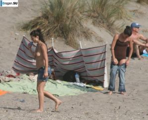 And again hippies. Now on the beach. Part 5. Thumb 25