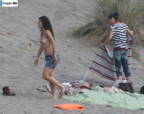 And again hippies. Now on the beach. Part 5. Thumb 30