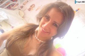 A beautiful Bulgarian poses at home and on the beach. Thumb 11