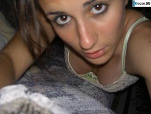 A beautiful Bulgarian poses at home and on the beach. Thumb 19