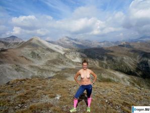 Nudity in the Mountains. Thumb 10