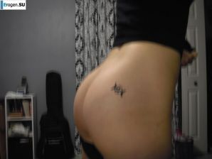 A young girl with a beautiful body. Thumb 29