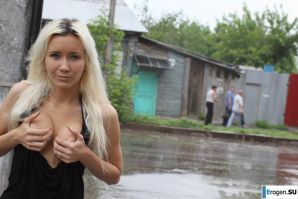 Nastya from Samara walks around the city and shows herself. Part 2. Thumb 29
