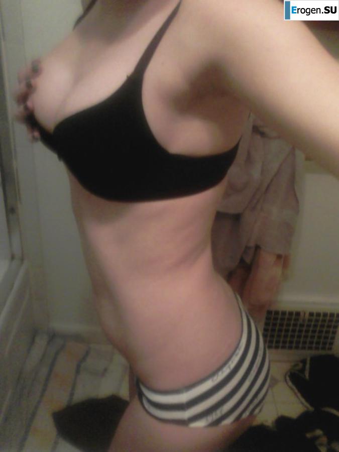 Young Brunette. Part 3. Photo 14
