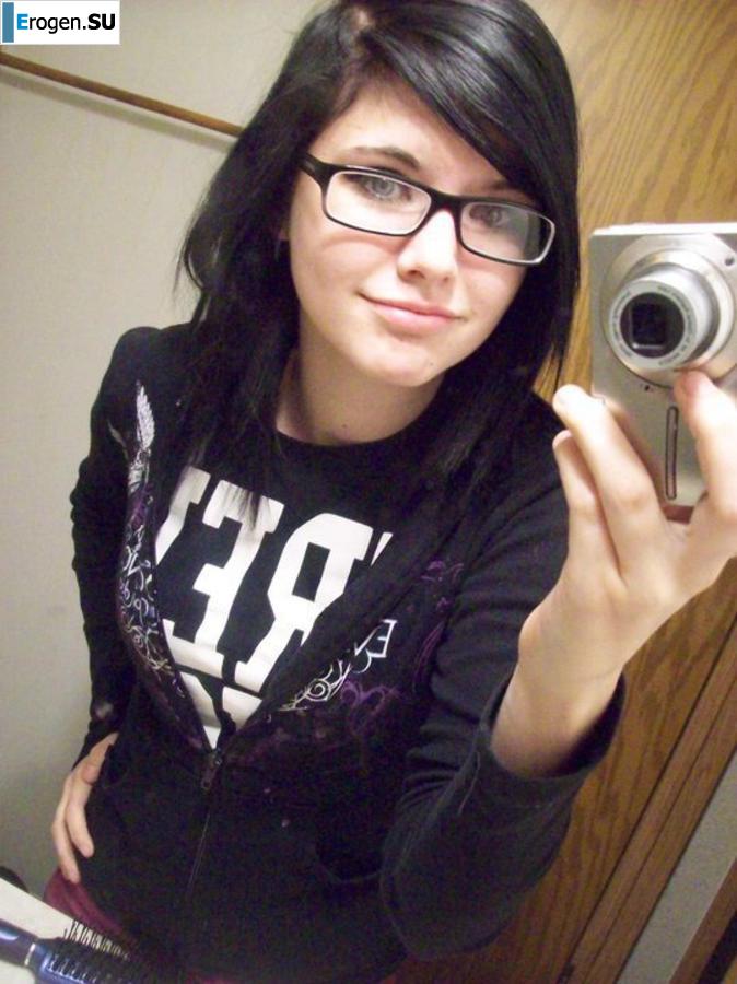 Young Brunette. Part 3. Photo 34