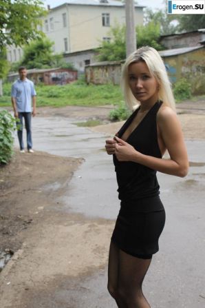 Nastya from Samara walks around the city and shows herself. Part 3. Thumb 6