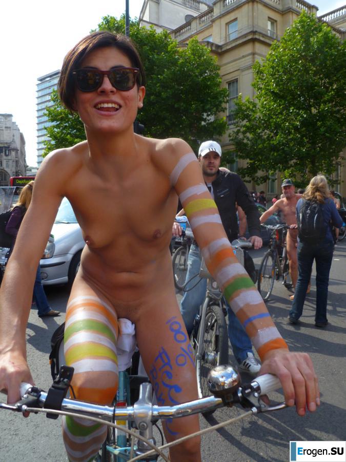 Naked bike rides. Part 3. Photo 13