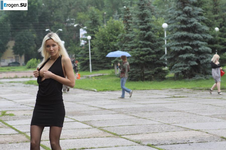 Nastya from Samara walks around the city and shows herself. Part 5. Photo 39