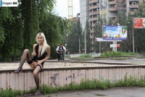 Nastya from Samara walks around the city and shows herself. Part 7. Thumb 5