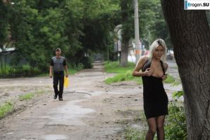 Nastya from Samara walks around the city and shows herself. Part 8. Thumb 1