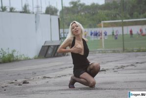Nastya from Samara walks around the city and shows herself. Part 12. Thumb 17