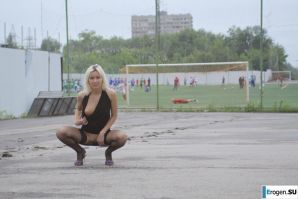 Nastya from Samara walks around the city and shows herself. Part 12. Thumb 7
