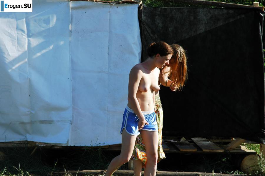Фото со слета хиппи. Слайд 10
