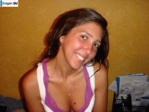 Smiling brunette with everlasting nipples. Part 3. Thumb 13