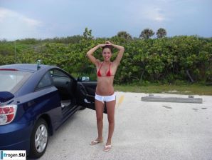 Smiling brunette with everlasting nipples. Part 3. Thumb 8