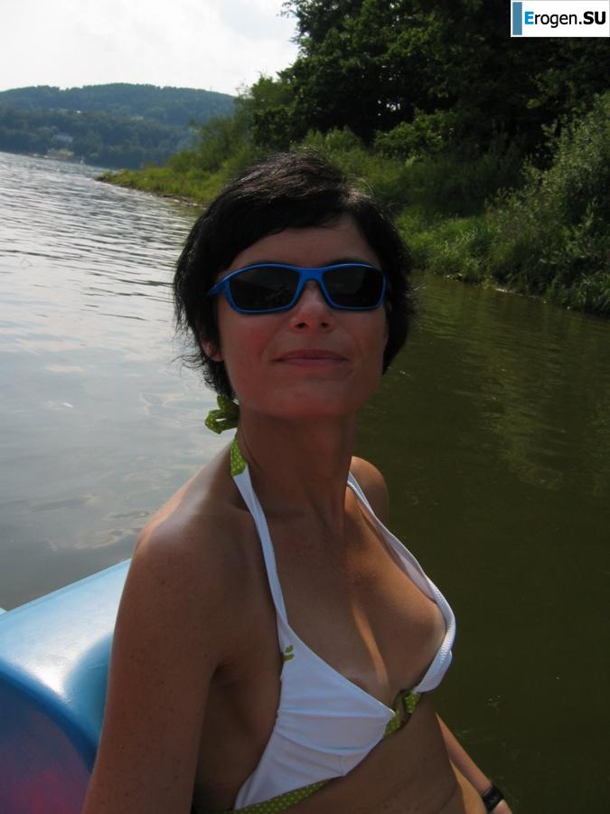 oops boobs lit up. Part 3. Photo 24