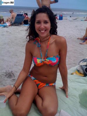 Smiling brunette with everlasting nipples. Part 5. Thumb 15