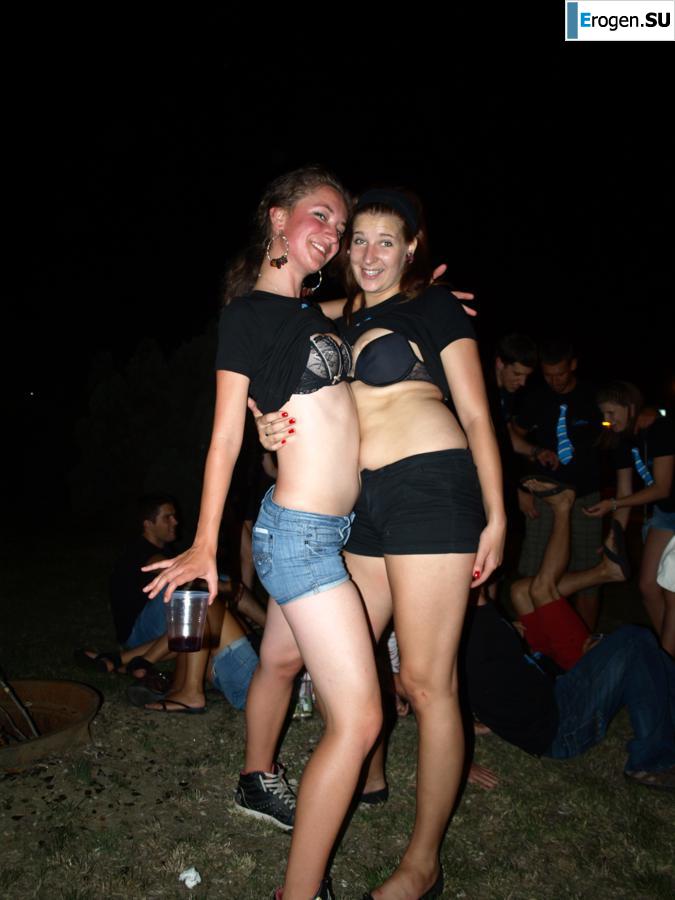 oops boobs lit up. Part 6. Photo 4