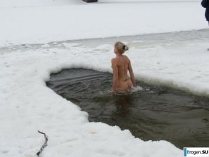 Ukrainian nudists in winter. Part 2. Thumb 25