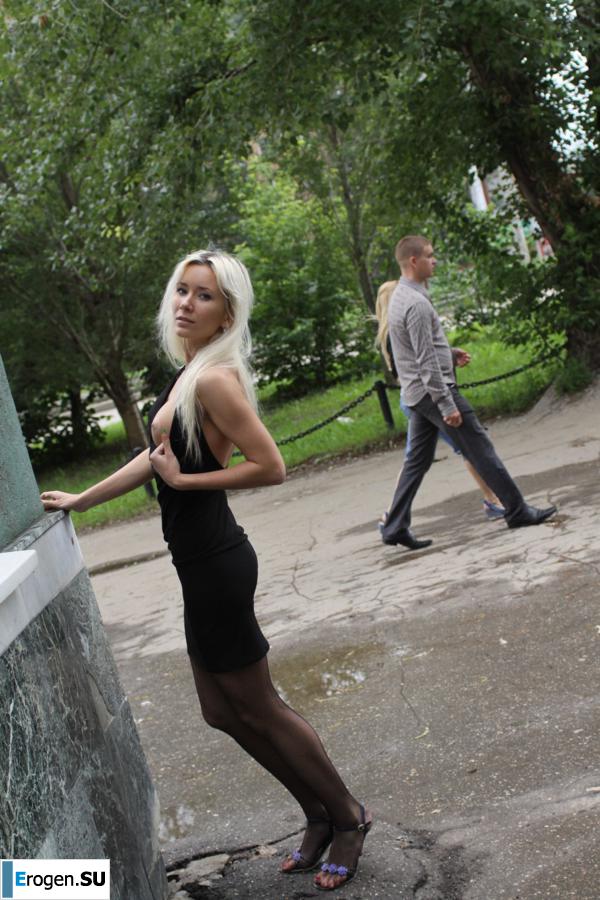 Nastya from Samara walks around the city and shows herself. Part 18. Photo 17
