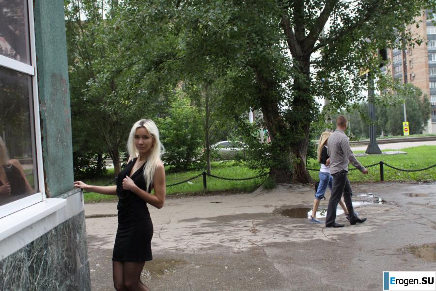 Nastya from Samara walks around the city and shows herself. Part 18. Photo 18