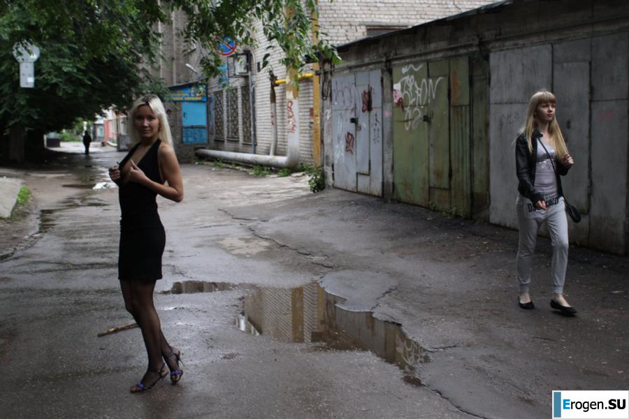 Nastya from Samara walks around the city and shows herself. Part 19. Slide 5
