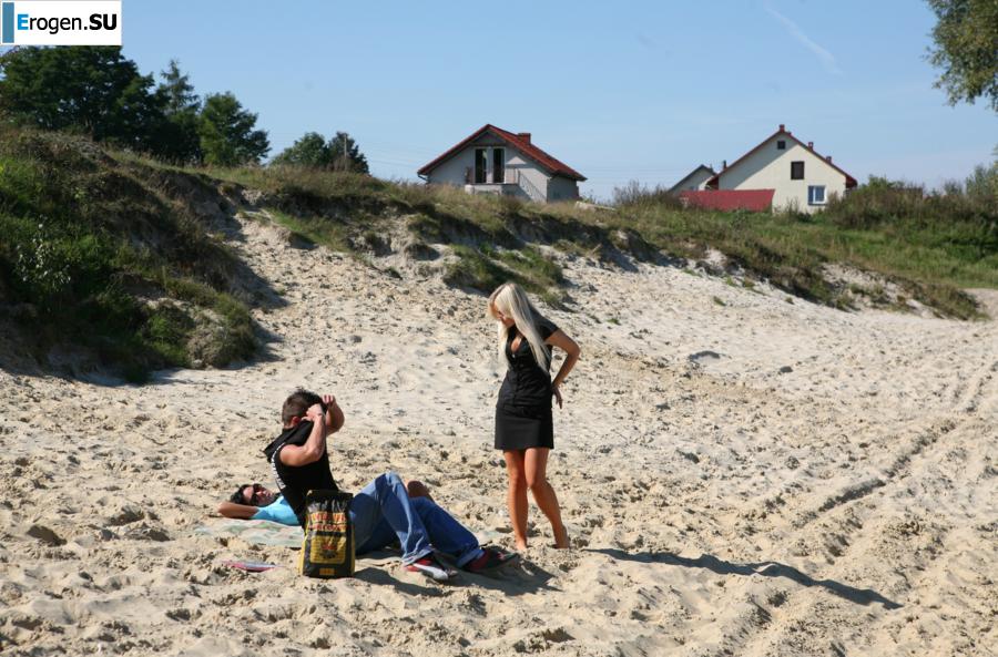 Three nudists on the riverbank. Part 4. Slide 28