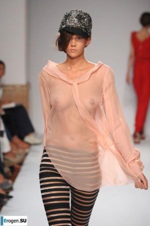 fashion highlights. Thumb 42