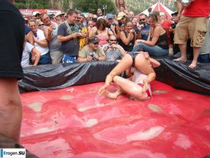 Women's Show Wrestling. Thumb 45