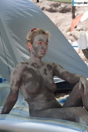Naked in the Mud. Thumb 18