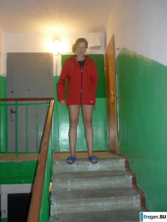 Blonde Exhibitionist without Tits. Part 3. Slide 15