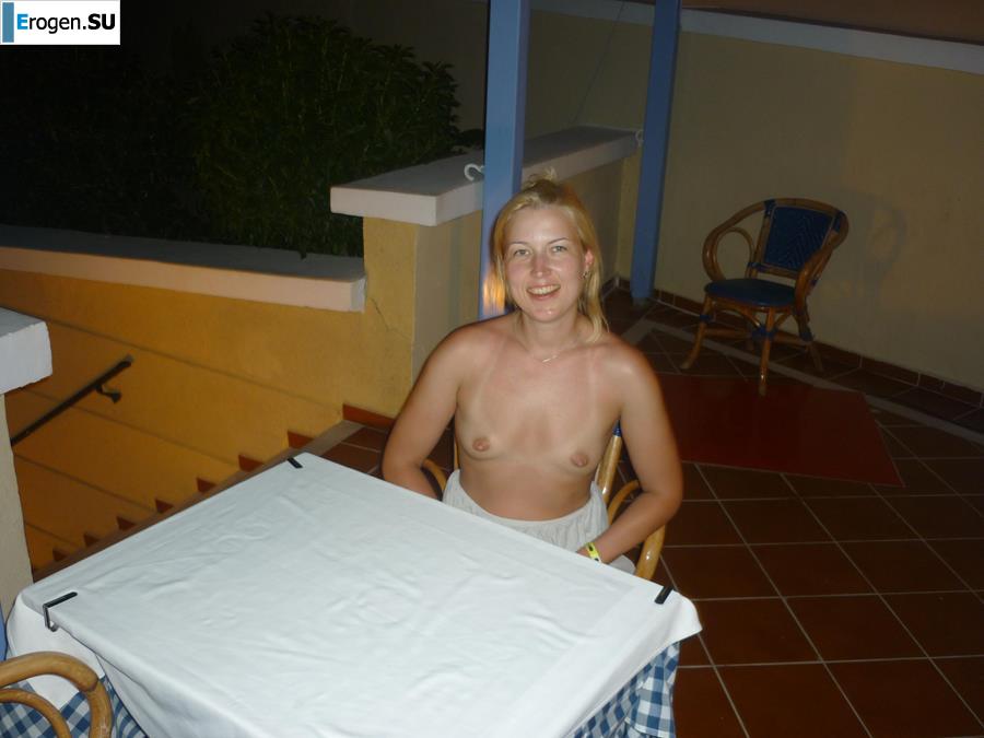 Blonde Exhibitionist without Tits. Part 3. Slide 38