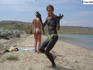 Naked in the Mud. Part 3. Thumb 19