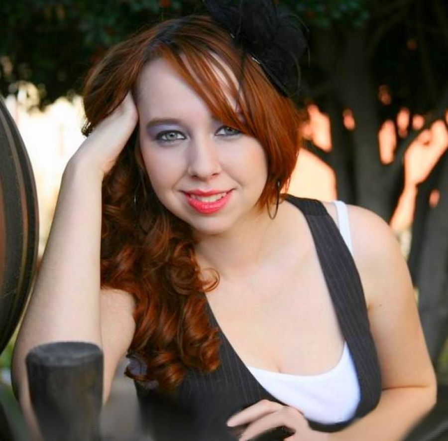 Busty. Photo 37
