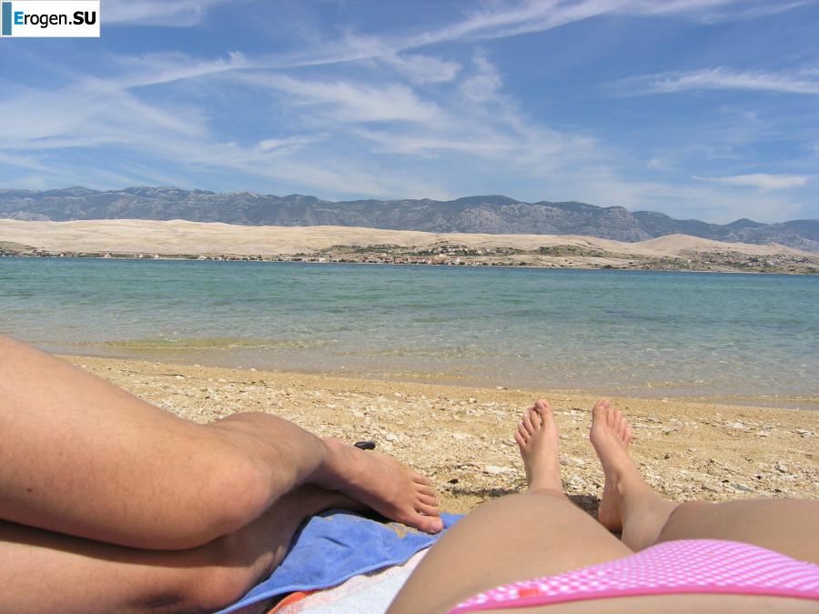 Couple on vacation. Photo 33