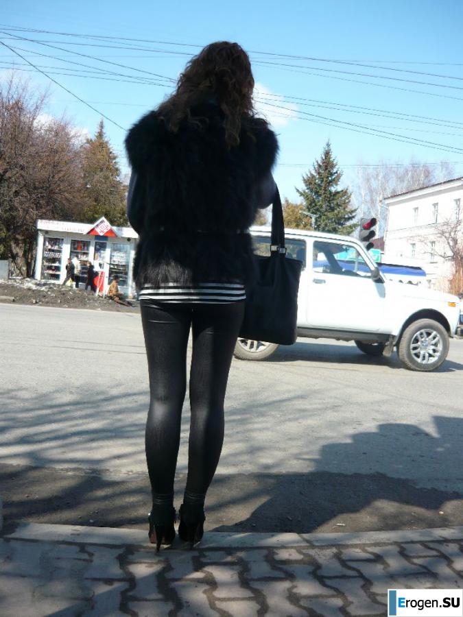 Girls in Leggings. Photo 56
