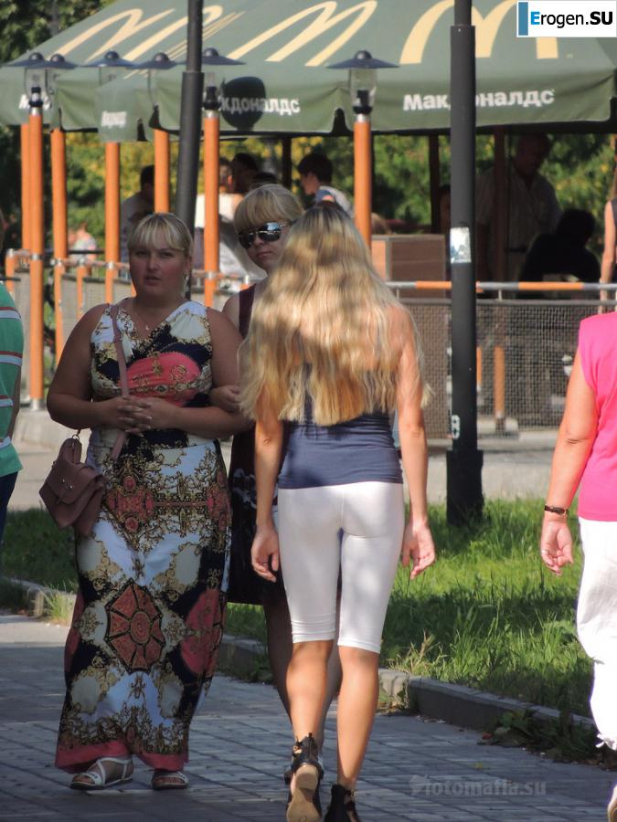 Девушки в леггинсах. Фото 18