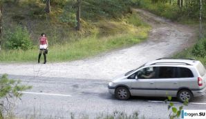 On the highway. Thumb 30