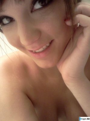Selfies. Thumb 23