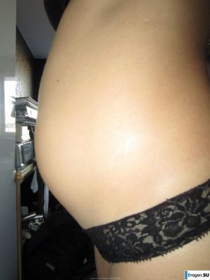 naked pregnant girl. Thumb 22