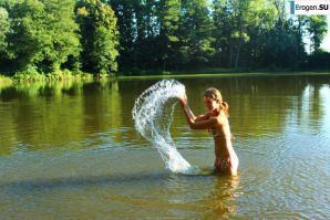 naked girls on the lake. Thumb 26