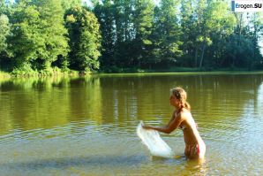 naked girls on the lake. Thumb 30