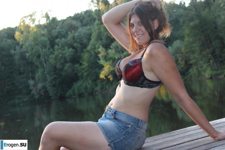 naked girls on the lake. Part 6. Slide 21