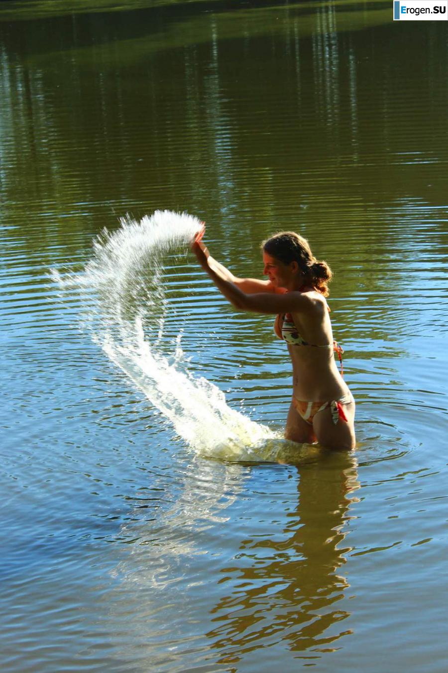 naked girls on the lake. Part 7. Photo 18