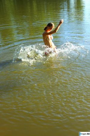 naked girls on the lake. Part 8. Thumb 5